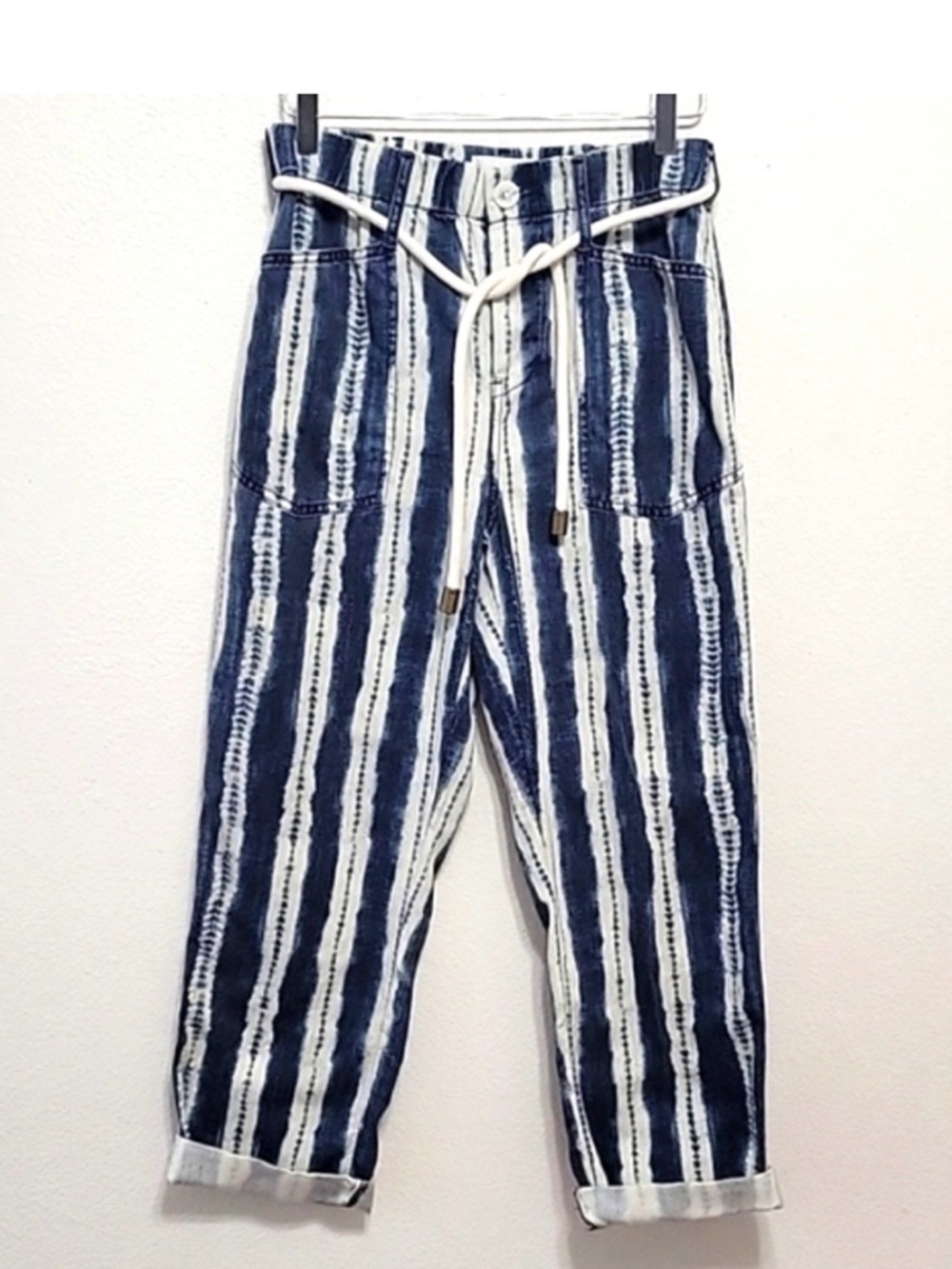 Anthropologie Navy and White Striped Cropped Pants